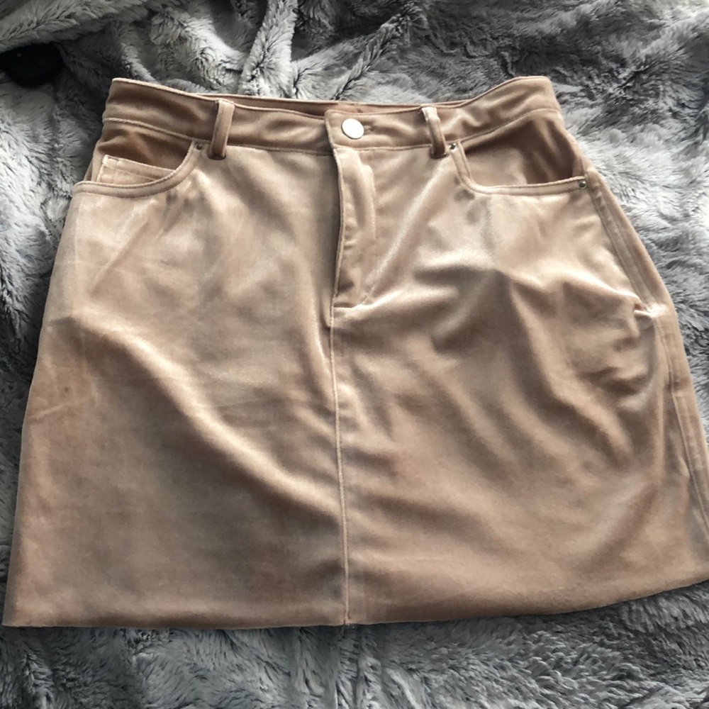 Velvet skirt